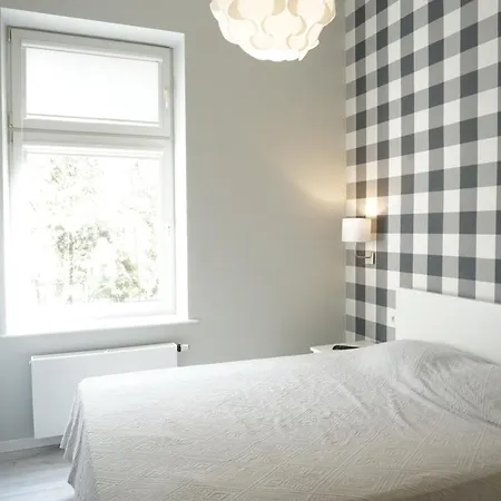 Lägenhet Home3city Plaza Retro